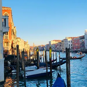 Ca Dode Grand Canal Venice