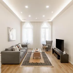Exclusive Csengery In The Heart Of Appartamento Budapest